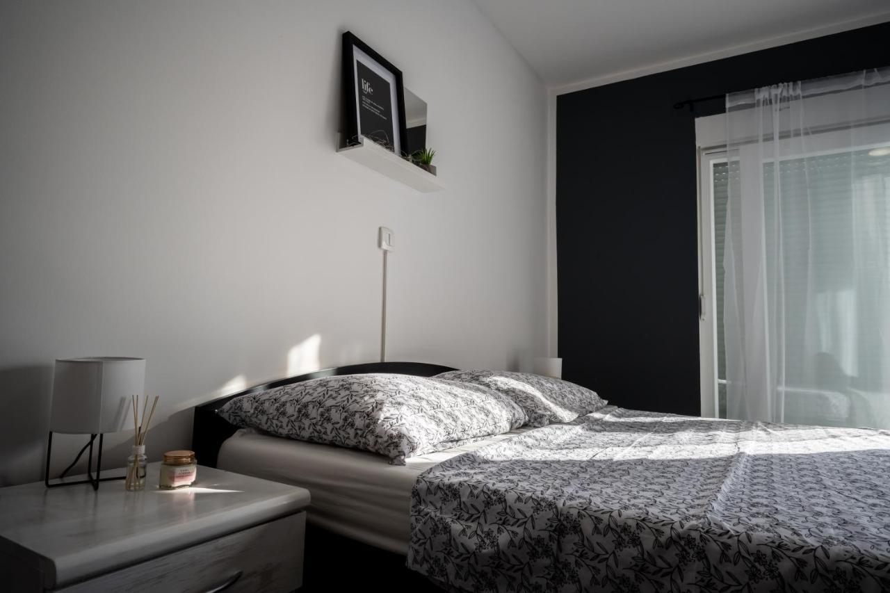 Hedonist Apartment Sibenik Exterior photo