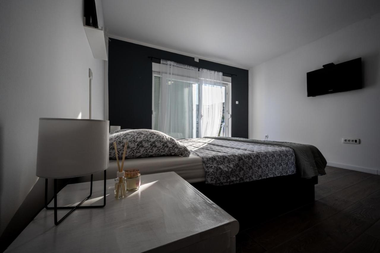 Hedonist Apartment Sibenik Exterior photo